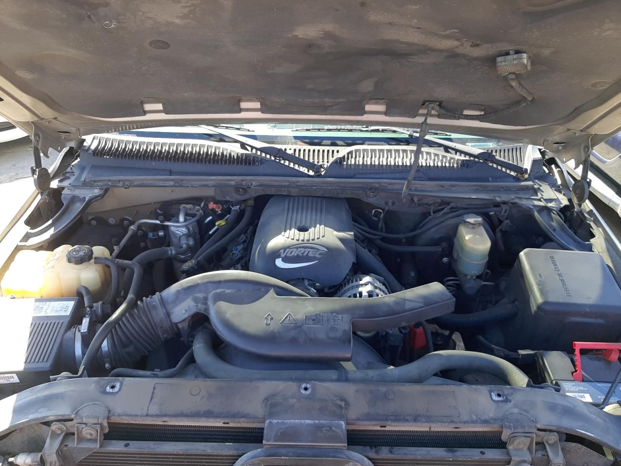 Photo 7 from auction – 2002 CHEVROLET SUBURBAN K with VIN 1GNFK16Z92J196668