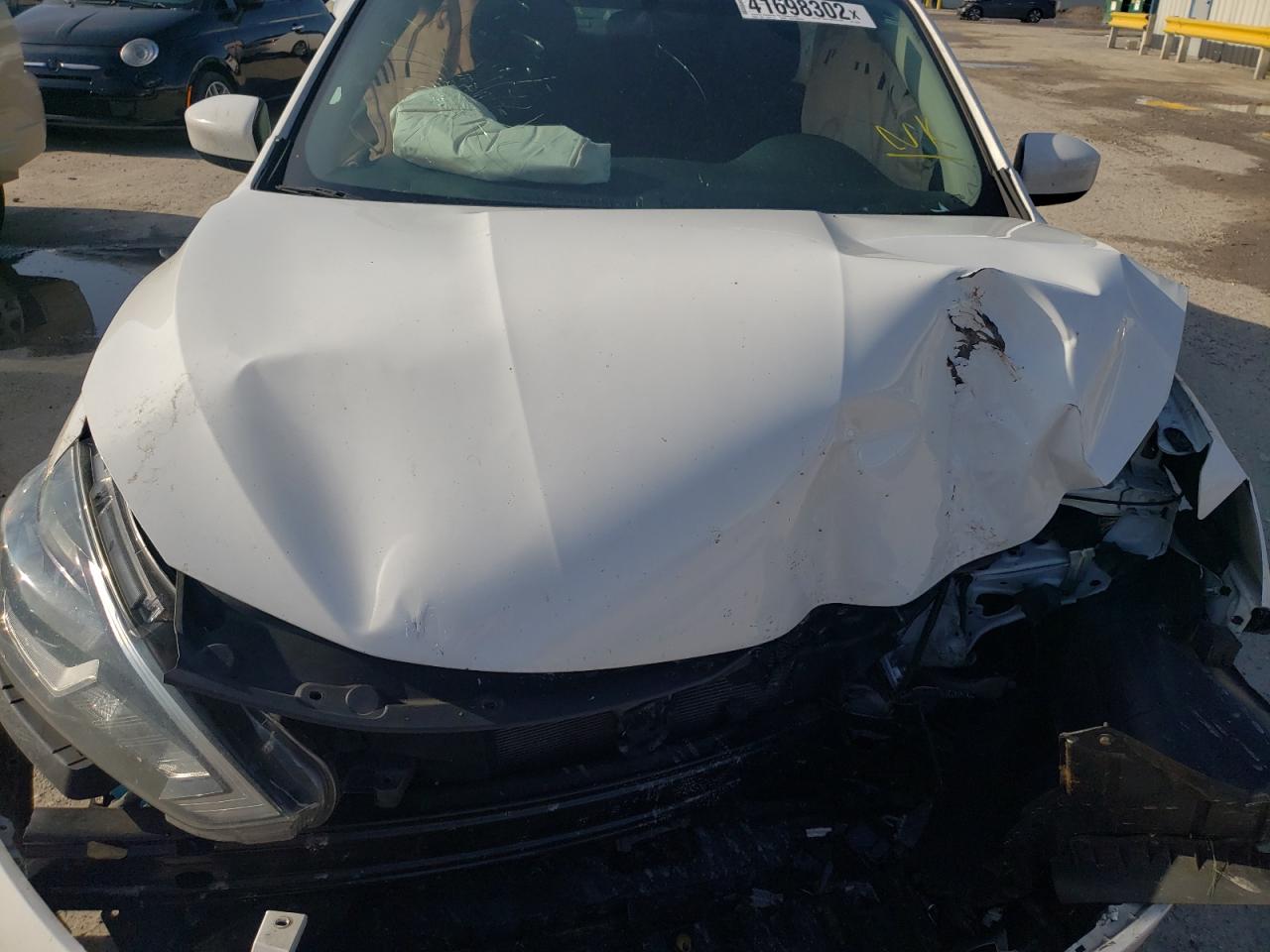Photo 7 from auction – 2017 NISSAN SENTRA S with VIN 3N1AB7AP8HY353495