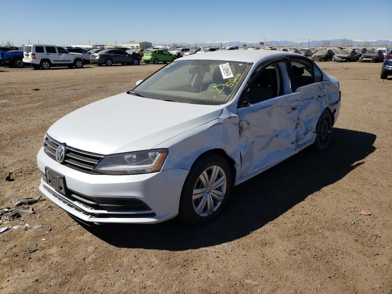 Photo 2 from auction – 2017 VOLKSWAGEN JETTA S with VIN 3VW2B7AJ6HM405112