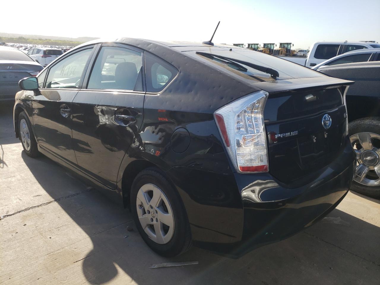 Photo 3 from auction – 2011 TOYOTA PRIUS with VIN JTDKN3DU4B5343778