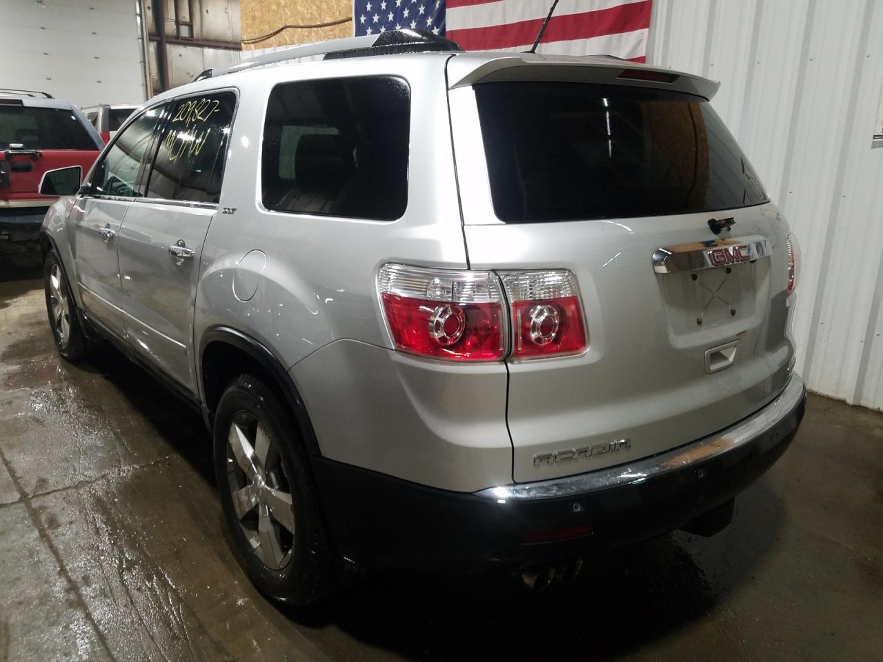 Photo 3 from auction – 2011 GMC ACADIA SLT with VIN 1GKKVRED5BJ358870