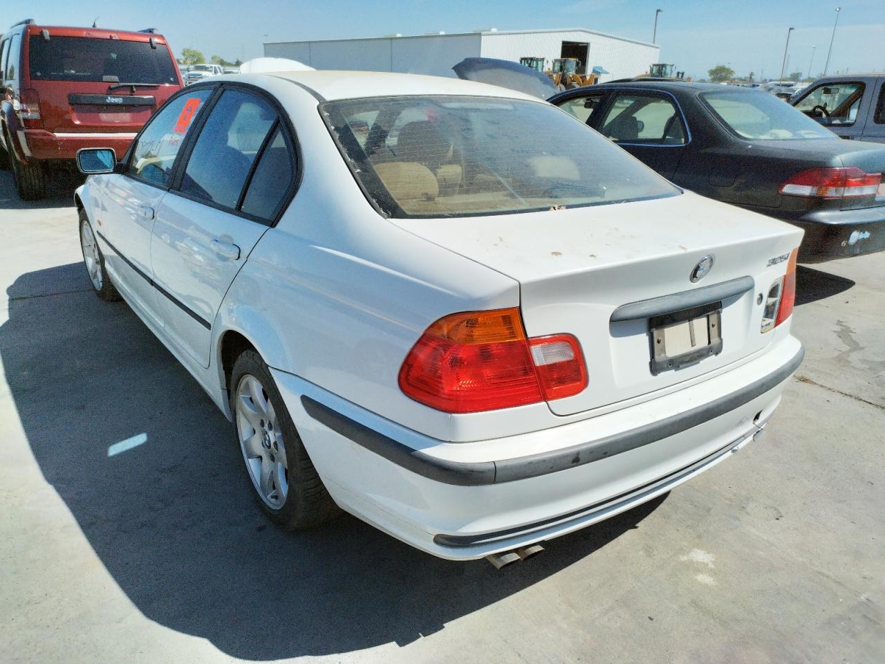 Photo 3 from auction – 2001 BMW 325 I with VIN WBAAV33491FU97440