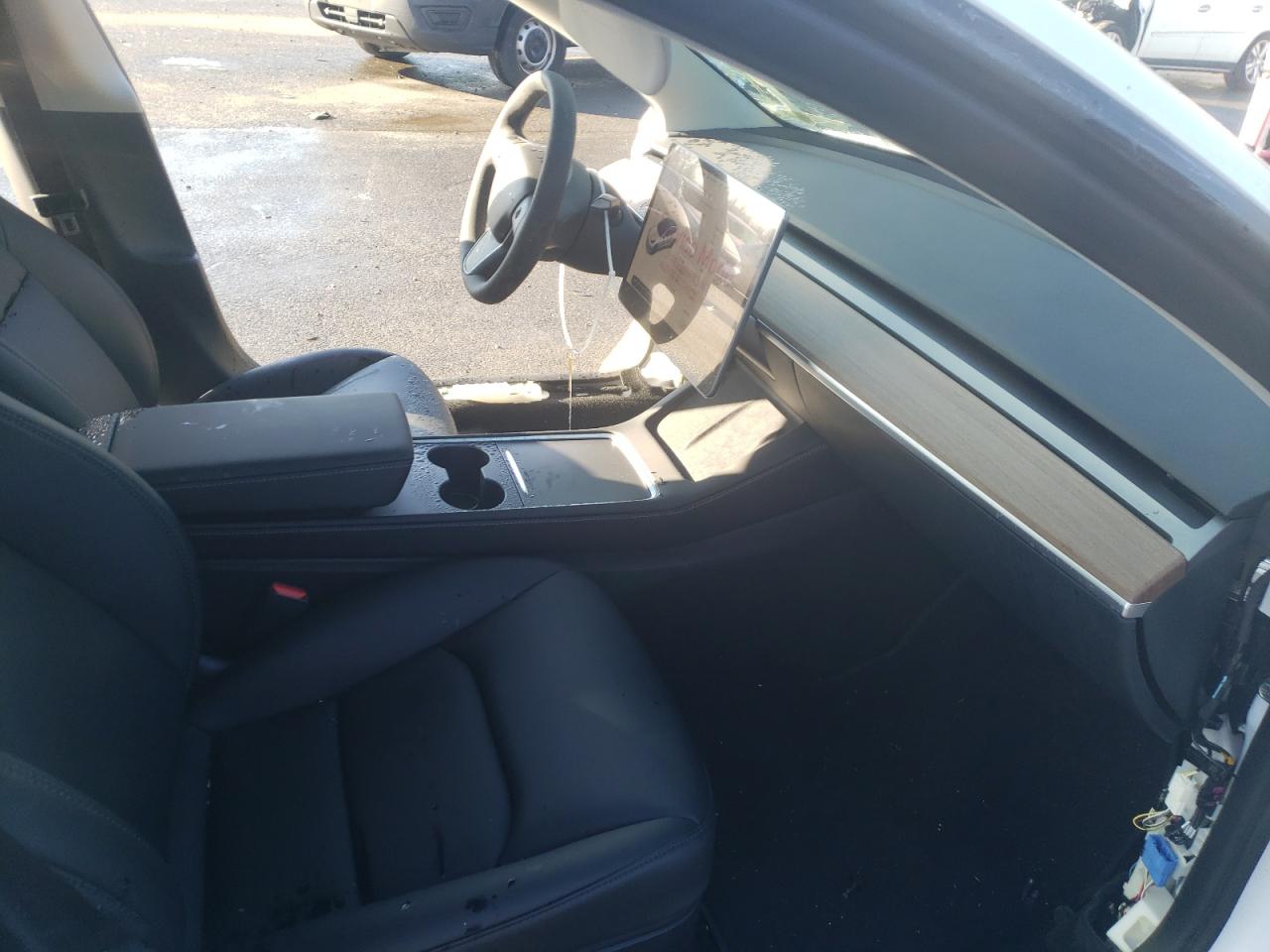 Photo 5 from auction – 2022 TESLA MODEL 3 with VIN 5YJ3E1EB8NF107014