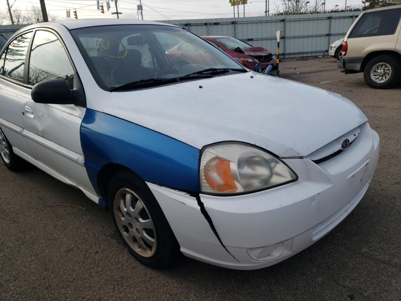 Photo 9 from auction – 2004 KIA RIO with VIN KNADC125346312353