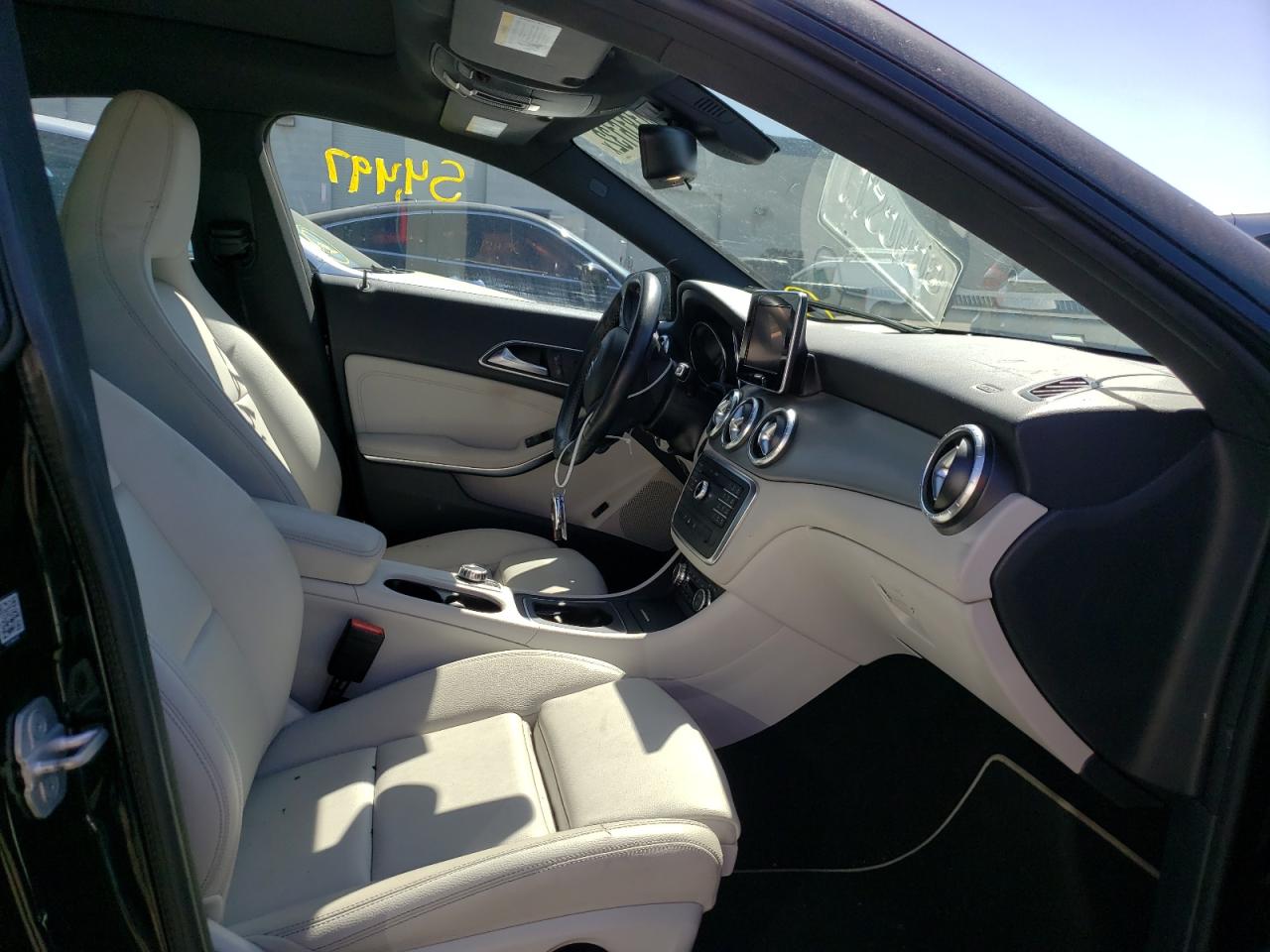 Photo 5 from auction – 2016 MERCEDES-BENZ CLA 250 with VIN WDDSJ4EB4GN385539