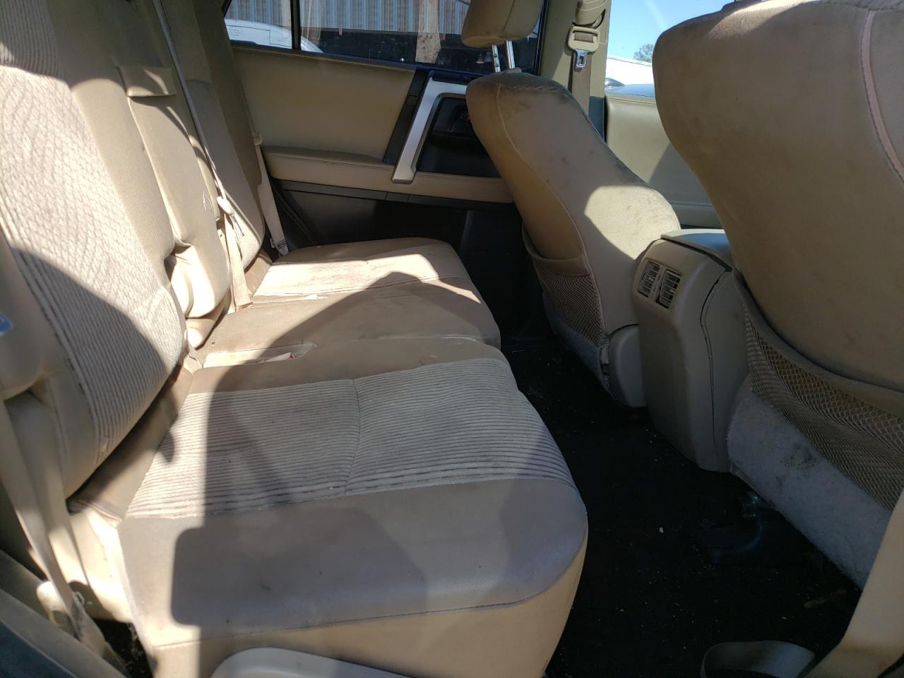 Photo 6 from auction – 2011 TOYOTA 4RUNNER SR with VIN JTEZU5JR6B5021801