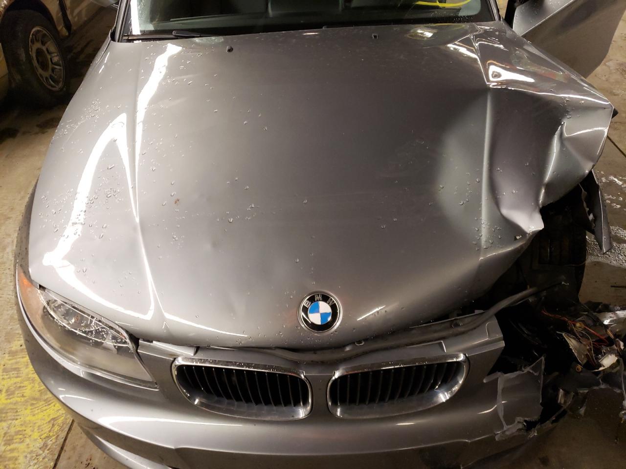 Photo 7 from auction – 2010 BMW 128 I with VIN WBAUP7C52AVF07600