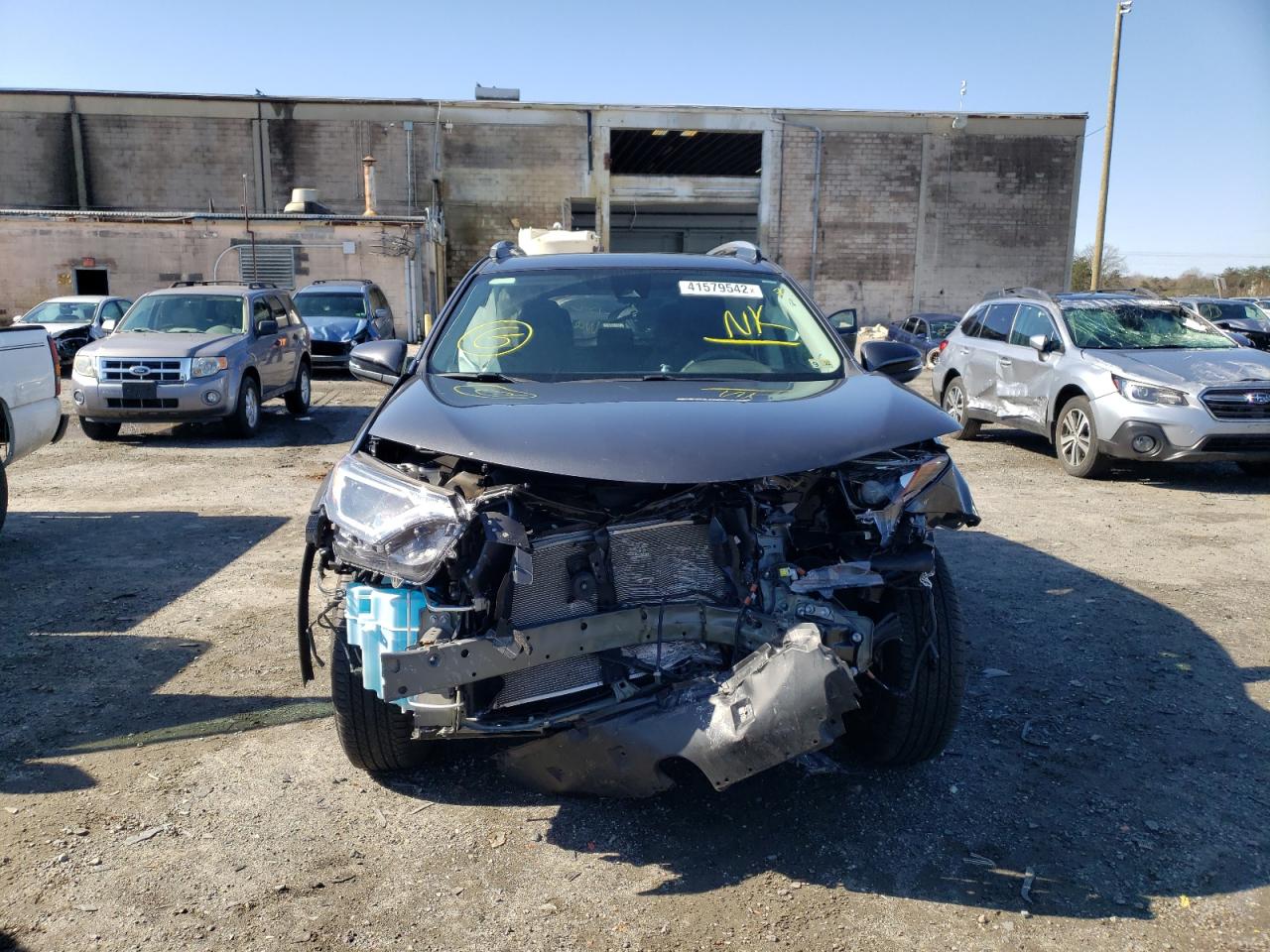 Photo 9 from auction – 2018 TOYOTA RAV4 ADVEN with VIN 2T3RFREV8JW831435