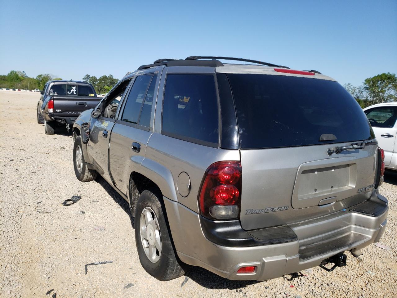 Photo 3 from auction – 2003 CHEVROLET TRAILBLAZE with VIN 1GNDS13S132262298