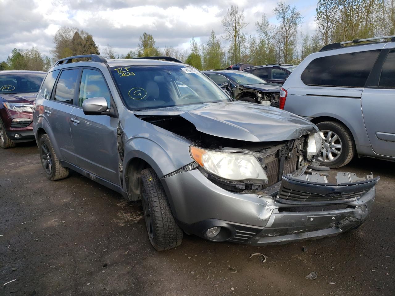 SUBARU FORESTER L 2011 with VIN JF2SHAEC0BH771199 - Photo from auction