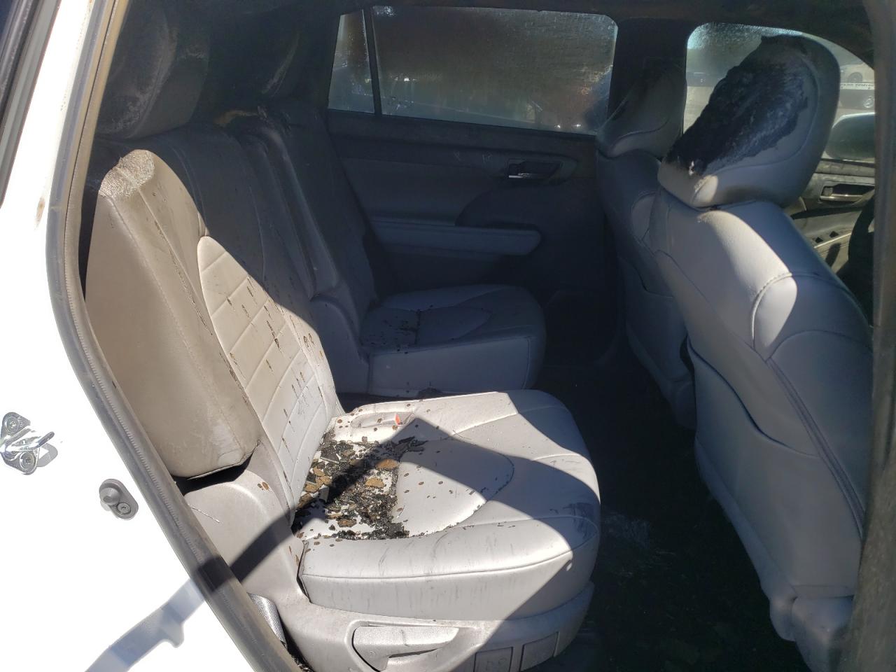 Photo 6 from auction – 2022 TOYOTA HIGHLANDER with VIN 5TDGBRCH9NS549182