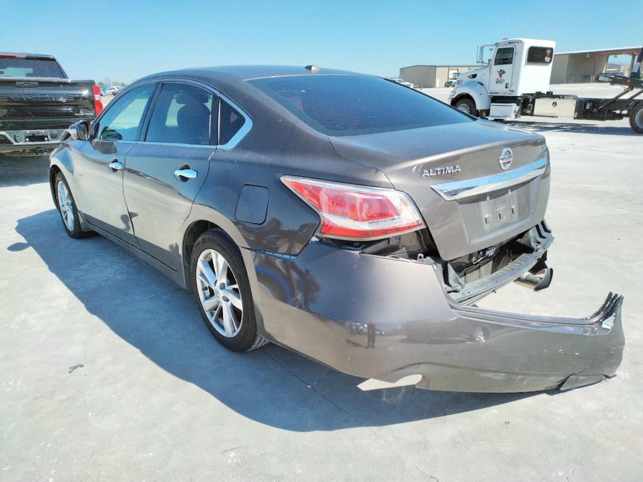 Photo 3 from auction – 2015 NISSAN ALTIMA 2.5 with VIN 1N4AL3AP8FC576344