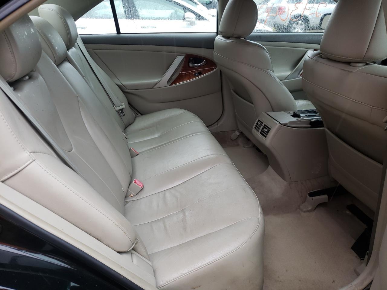 Photo 6 from auction – 2011 TOYOTA CAMRY SE with VIN 4T1BK3EK3BU125838