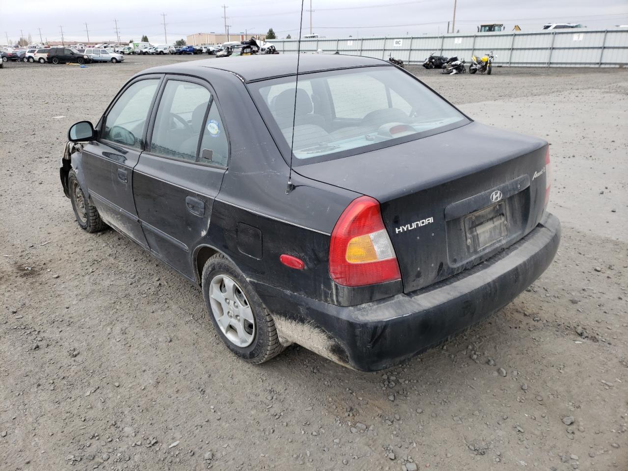 Photo 3 from auction – 2002 HYUNDAI ACCENT GL with VIN KMHCG45C02U371217