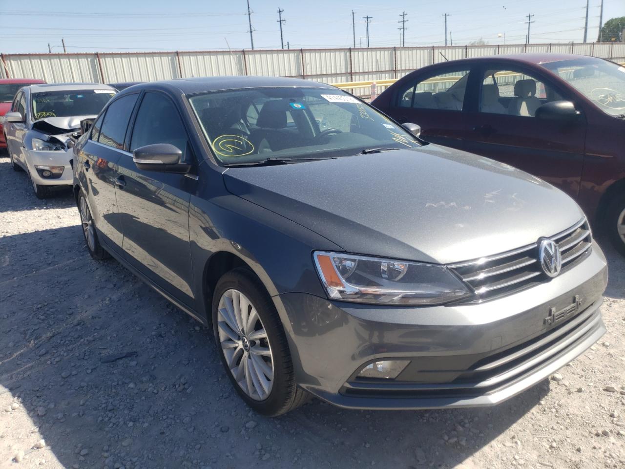 VOLKSWAGEN JETTA SE 2015 with VIN 3VWD07AJ3FM320563 - Photo from auction