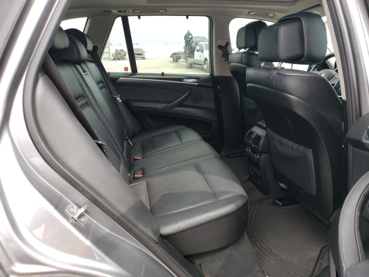 Photo 6 from auction – 2012 BMW X5 XDRIVE3 with VIN 5UXZW0C55CL664275