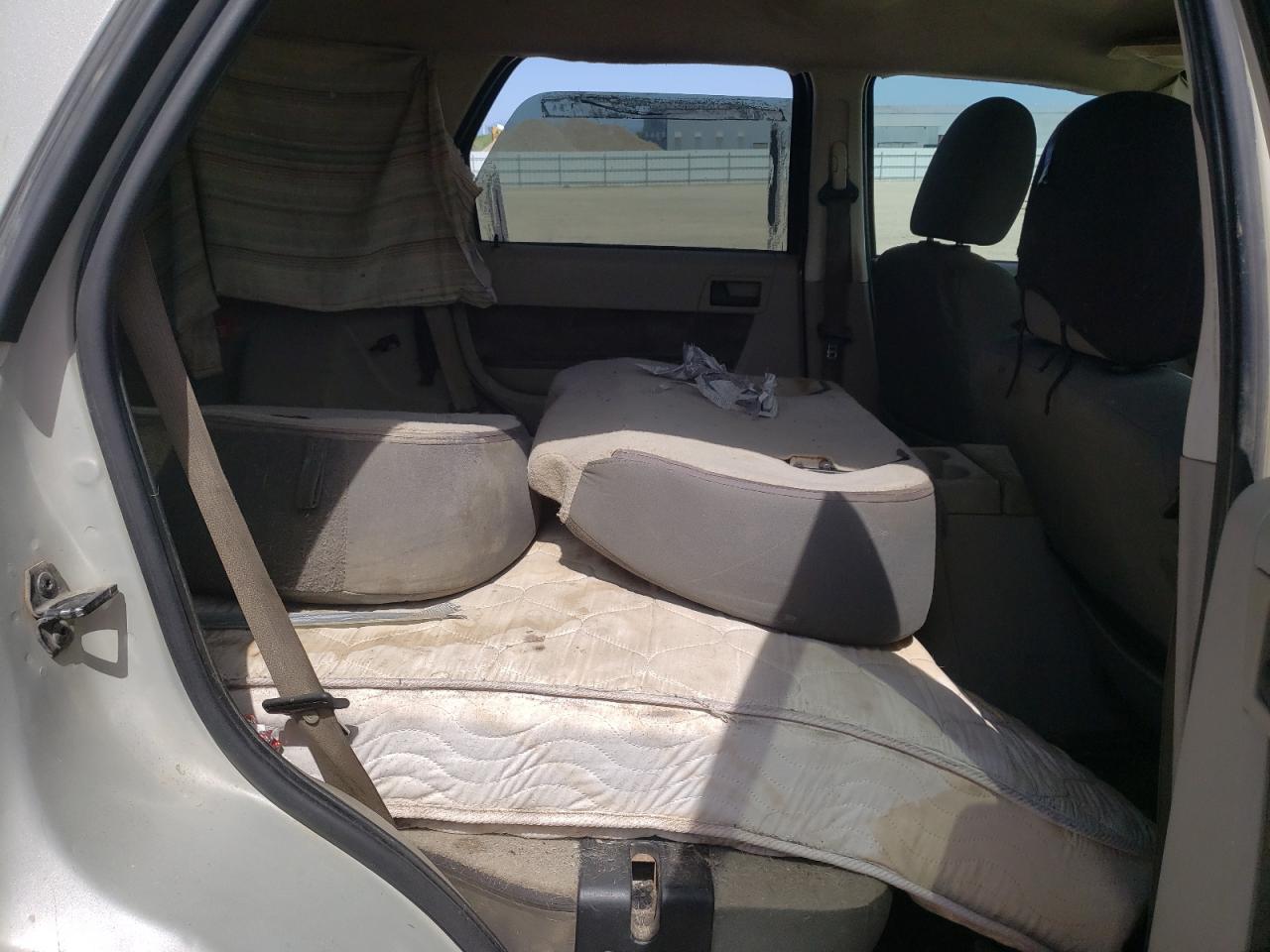 Photo 6 from auction – 2009 FORD ESCAPE XLT with VIN 1FMCU93G29KA07267