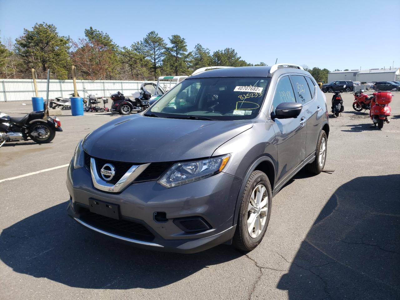 Photo 2 from auction – 2015 NISSAN ROGUE with VIN 5N1AT2MV9FC815233