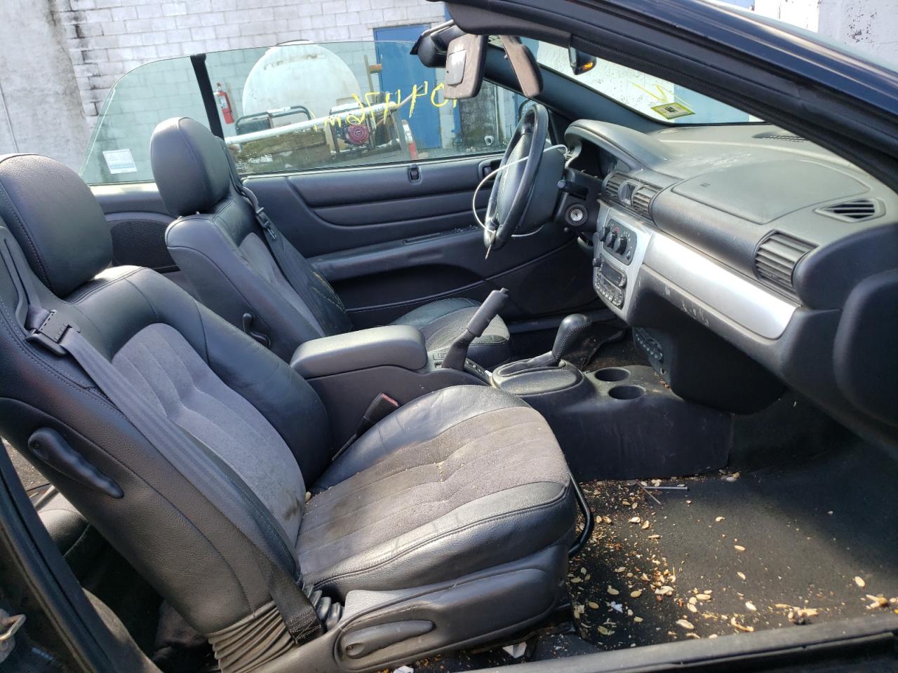 Photo 5 from auction – 2005 CHRYSLER SEBRING TO with VIN 1C3EL55R65N640732