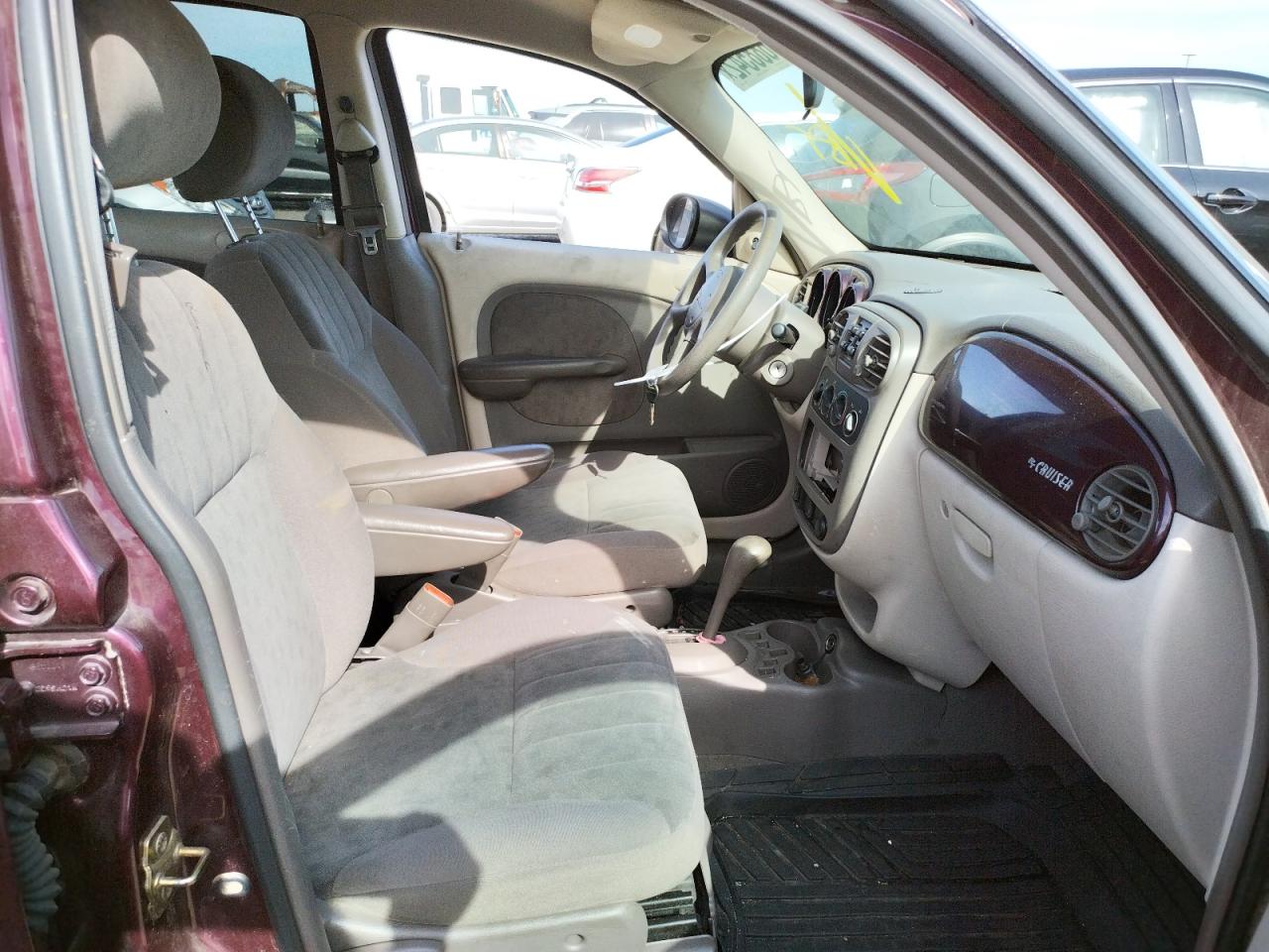Photo 5 from auction – 2002 CHRYSLER PT CRUISER with VIN 3C4FY48B62T251627