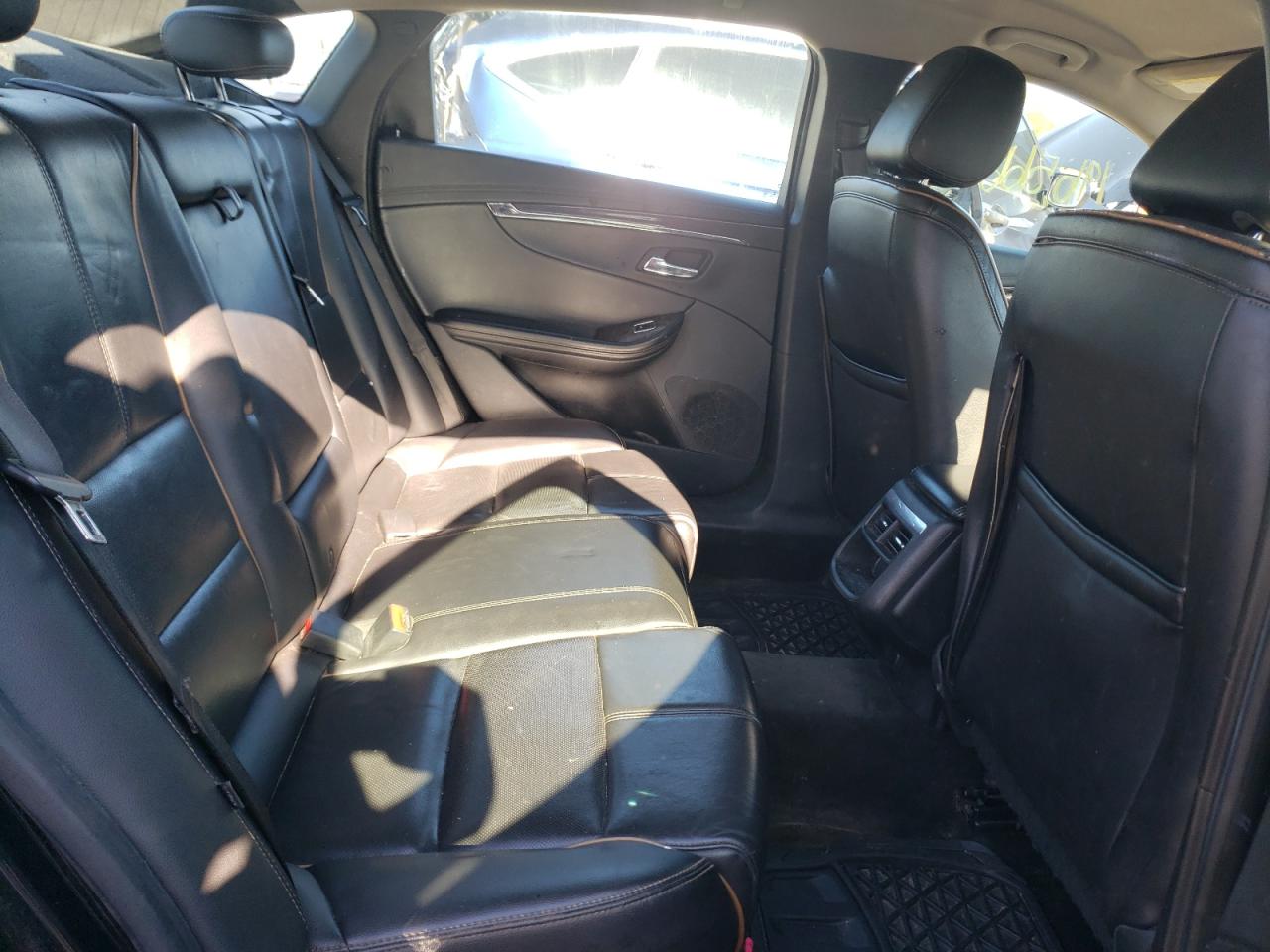 Photo 6 from auction – 2015 CHEVROLET IMPALA LTZ with VIN 2G1165S38F9284329