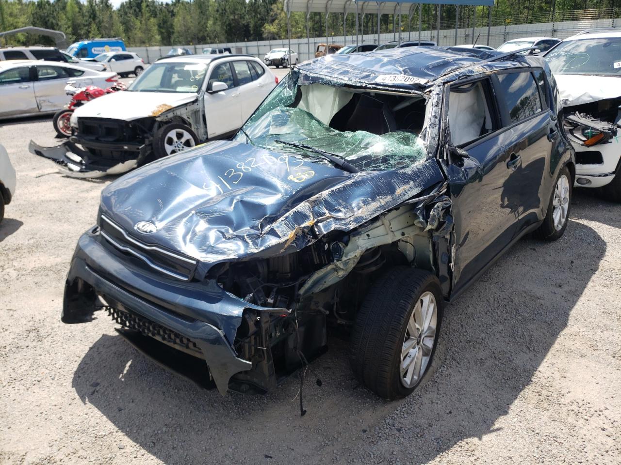 Photo 2 from auction – 2017 KIA SOUL + with VIN KNDJP3A58H7461221