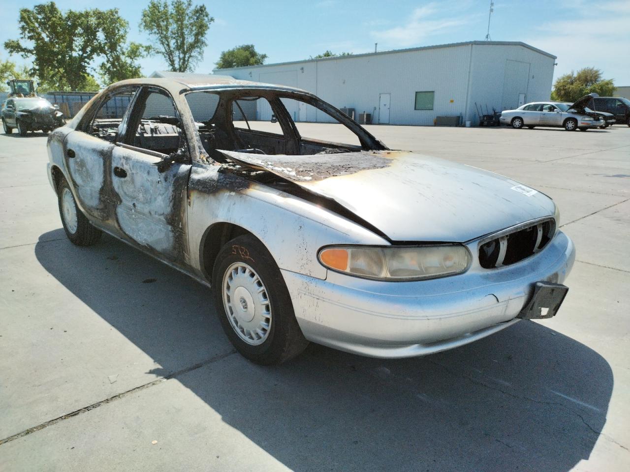 BUICK CENTURY CU 2004 with VIN 2G4WS52J341262981 - Photo from auction