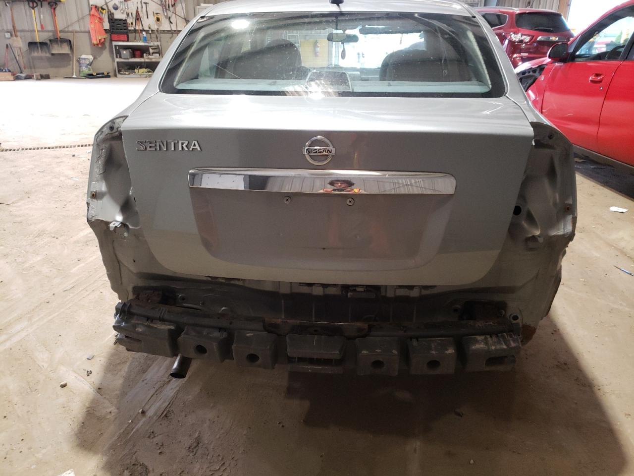 Photo 9 from auction – 2010 NISSAN SENTRA 2.0 with VIN 3N1AB6AP8AL665877
