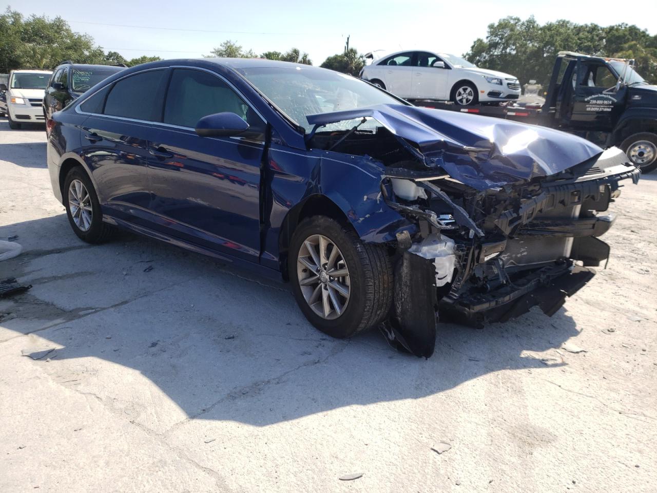 HYUNDAI SONATA SE 2019 with VIN 5NPE24AF2KH819656 - Photo from auction