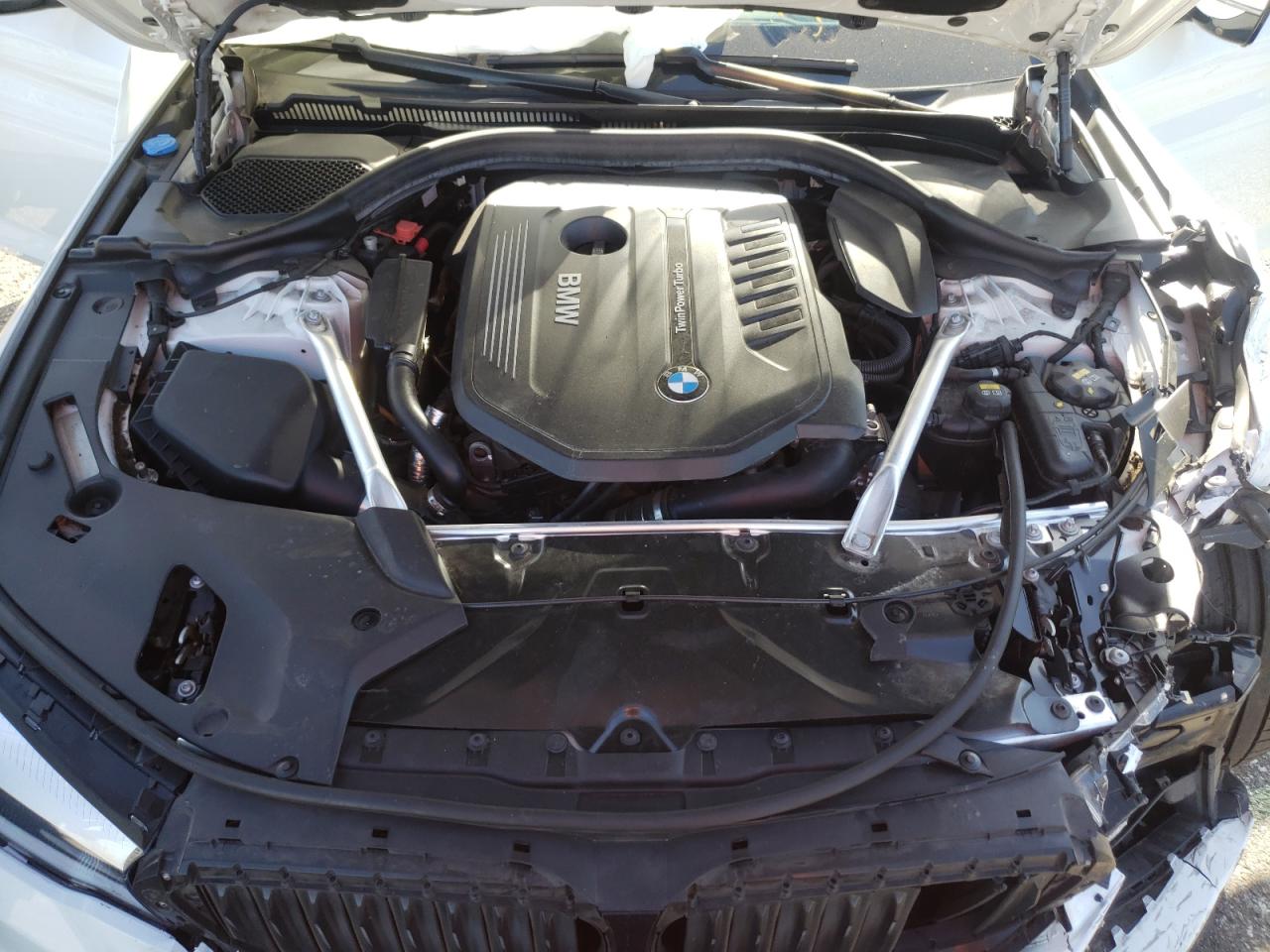 Photo 7 from auction – 2019 BMW 540 I with VIN WBAJE5C57KWE66745