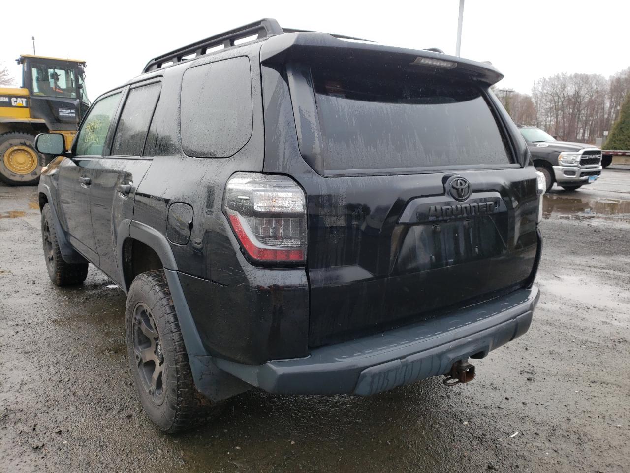 Photo 3 from auction – 2010 TOYOTA 4RUNNER SR with VIN JTEBU5JR3A5003434