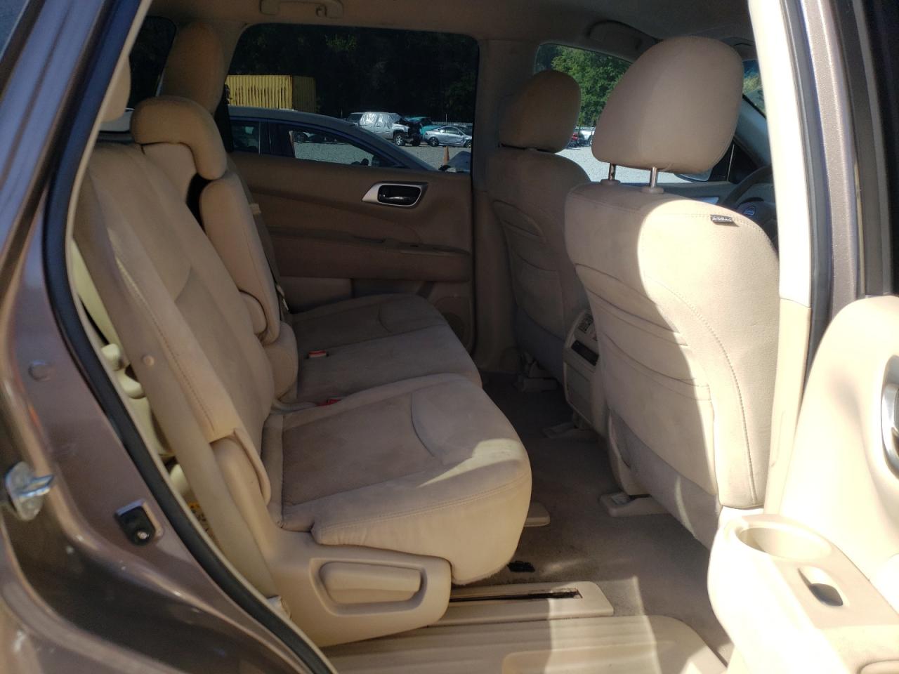 Photo 6 from auction – 2013 NISSAN PATHFINDER with VIN 5N1AR2MN9DC657374