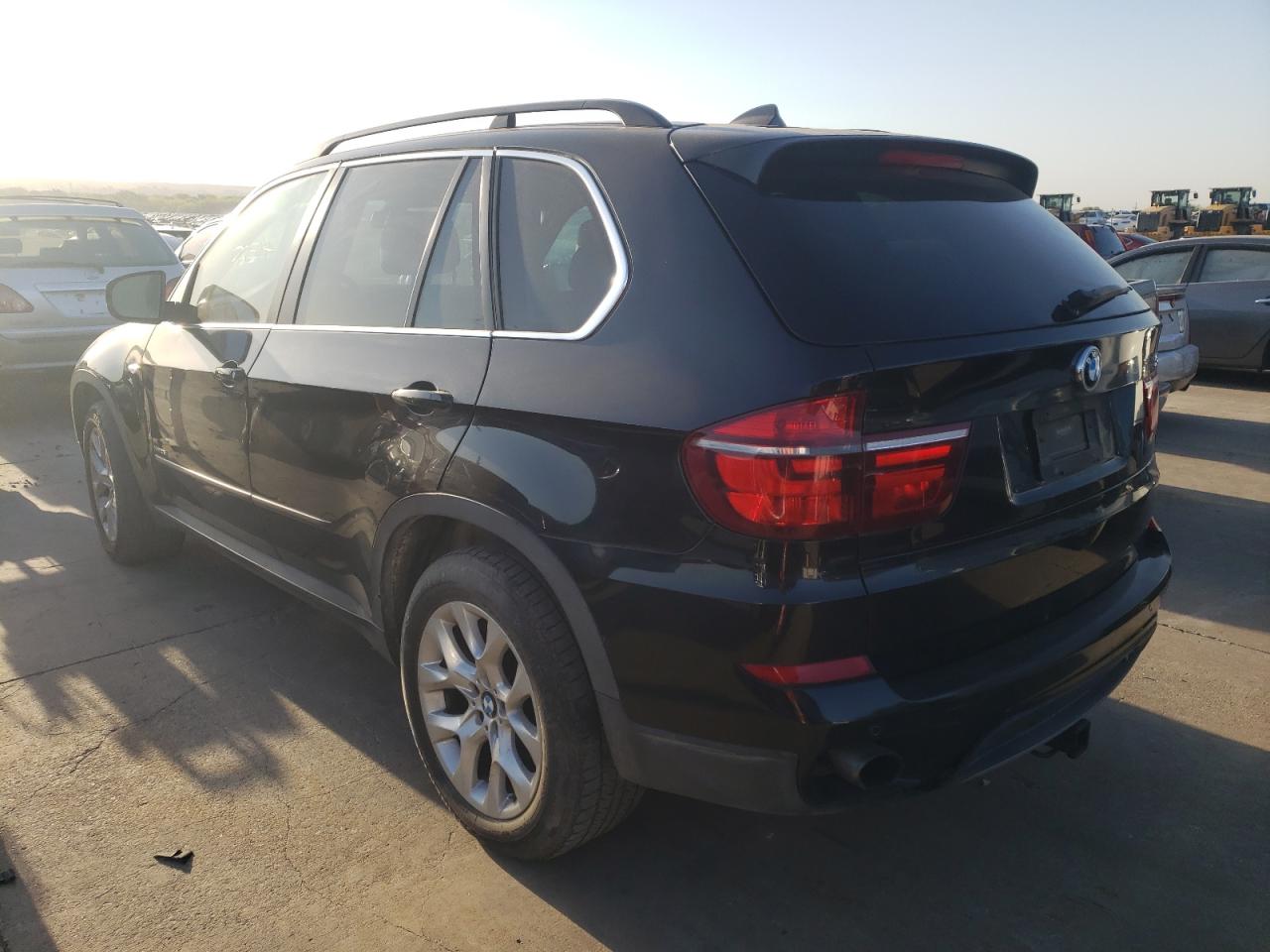 Photo 3 from auction – 2013 BMW X5 XDRIVE3 with VIN 5UXZV4C55D0B13070