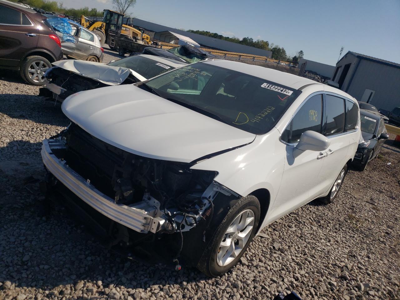 Photo 2 from auction – 2018 CHRYSLER PACIFICA T with VIN 2C4RC1FG8JR117213