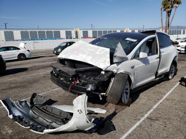 Photo 2 from auction – 2017 TESLA MODEL X with VIN 5YJXCDE43HF026677