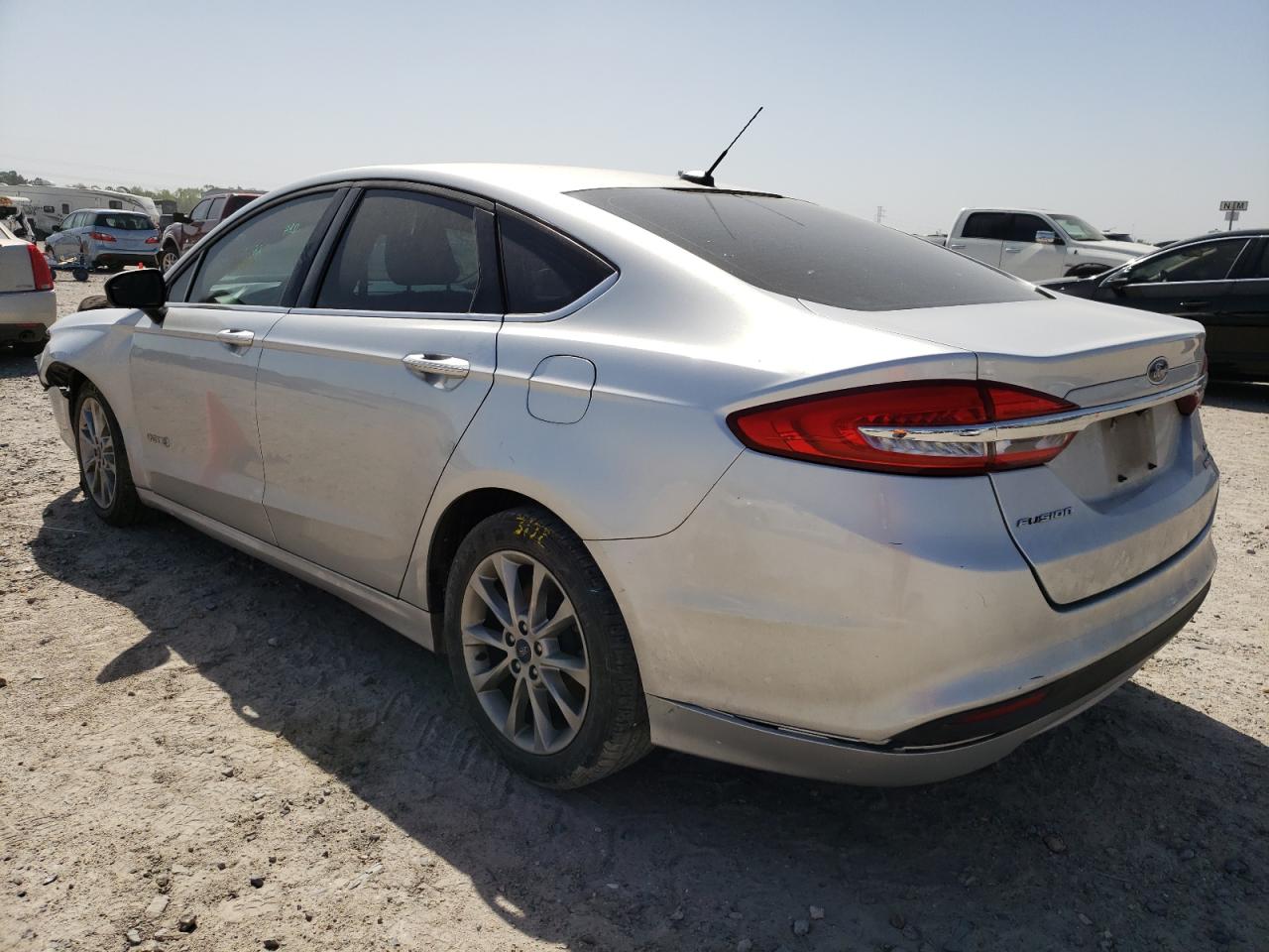 Photo 3 from auction – 2017 FORD FUSION SE with VIN 3FA6P0LU5HR382323