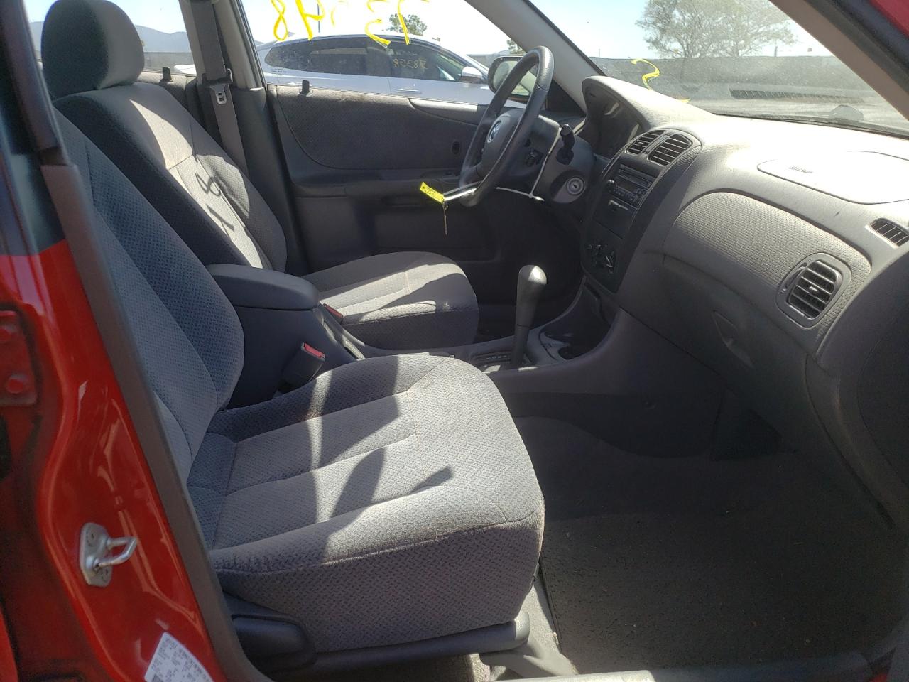 Photo 5 from auction – 2000 MAZDA PROTEGE DX with VIN JM1BJ2228Y0277104