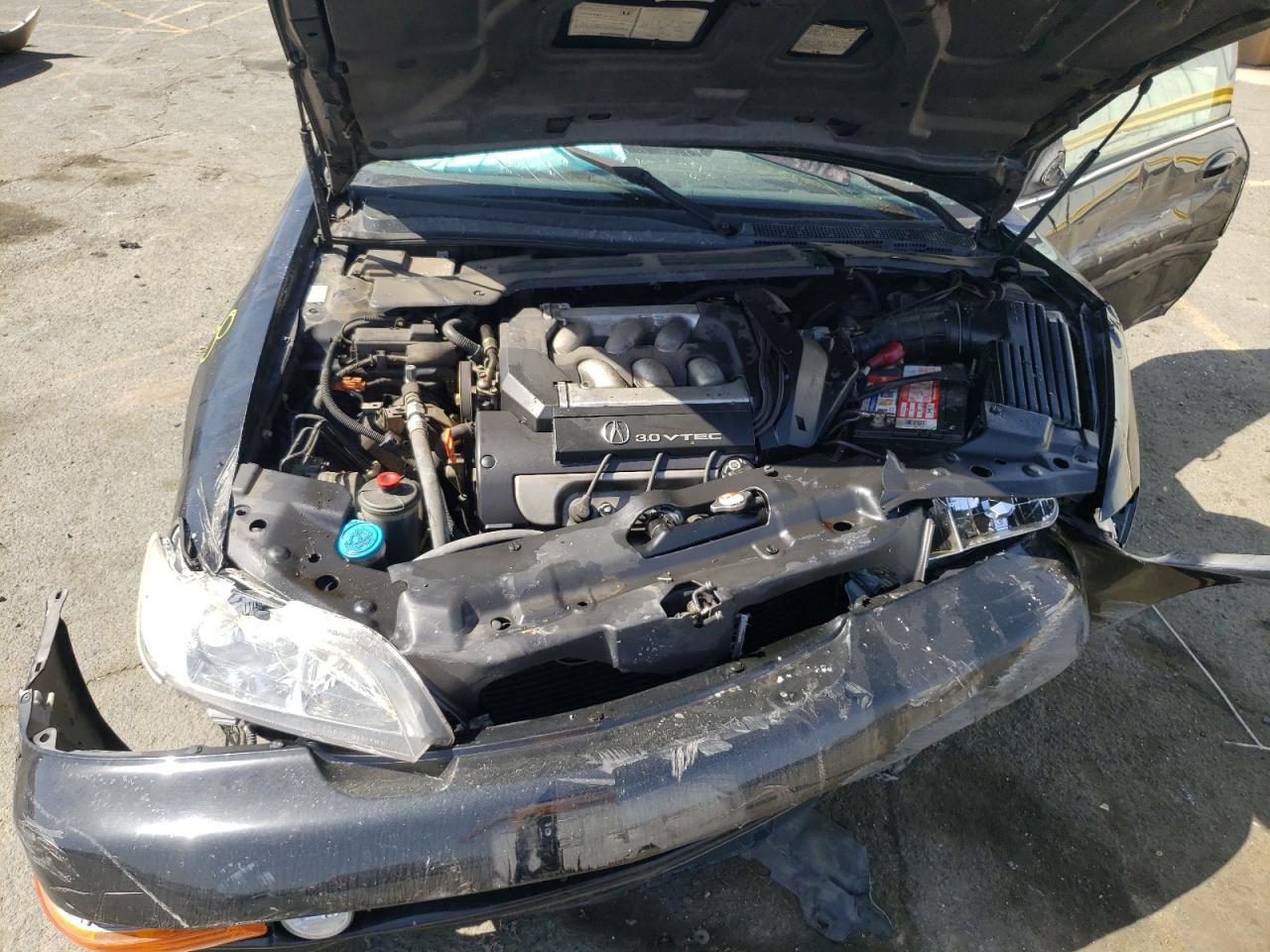 Photo 7 from auction – 1998 ACURA 3.0CL with VIN 19UYA2248WL011915