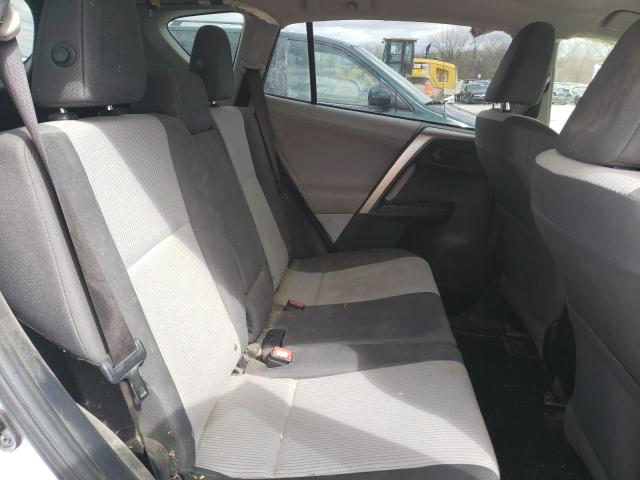 Photo 6 from auction – 2013 TOYOTA RAV4 LE with VIN JTMZFREV3DD005075