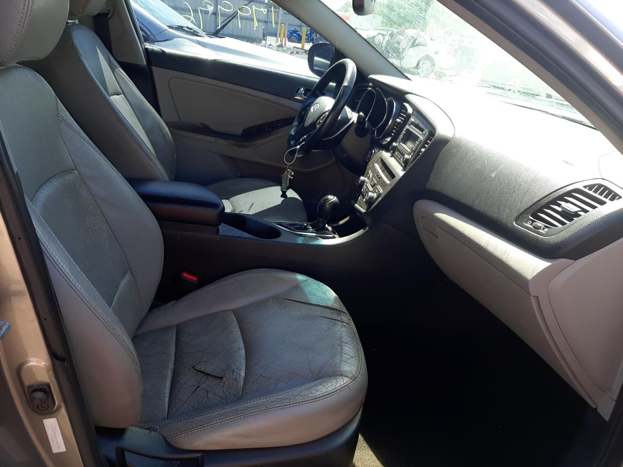 Photo 5 from auction – 2012 KIA OPTIMA EX with VIN 5XXGN4A78CG055768