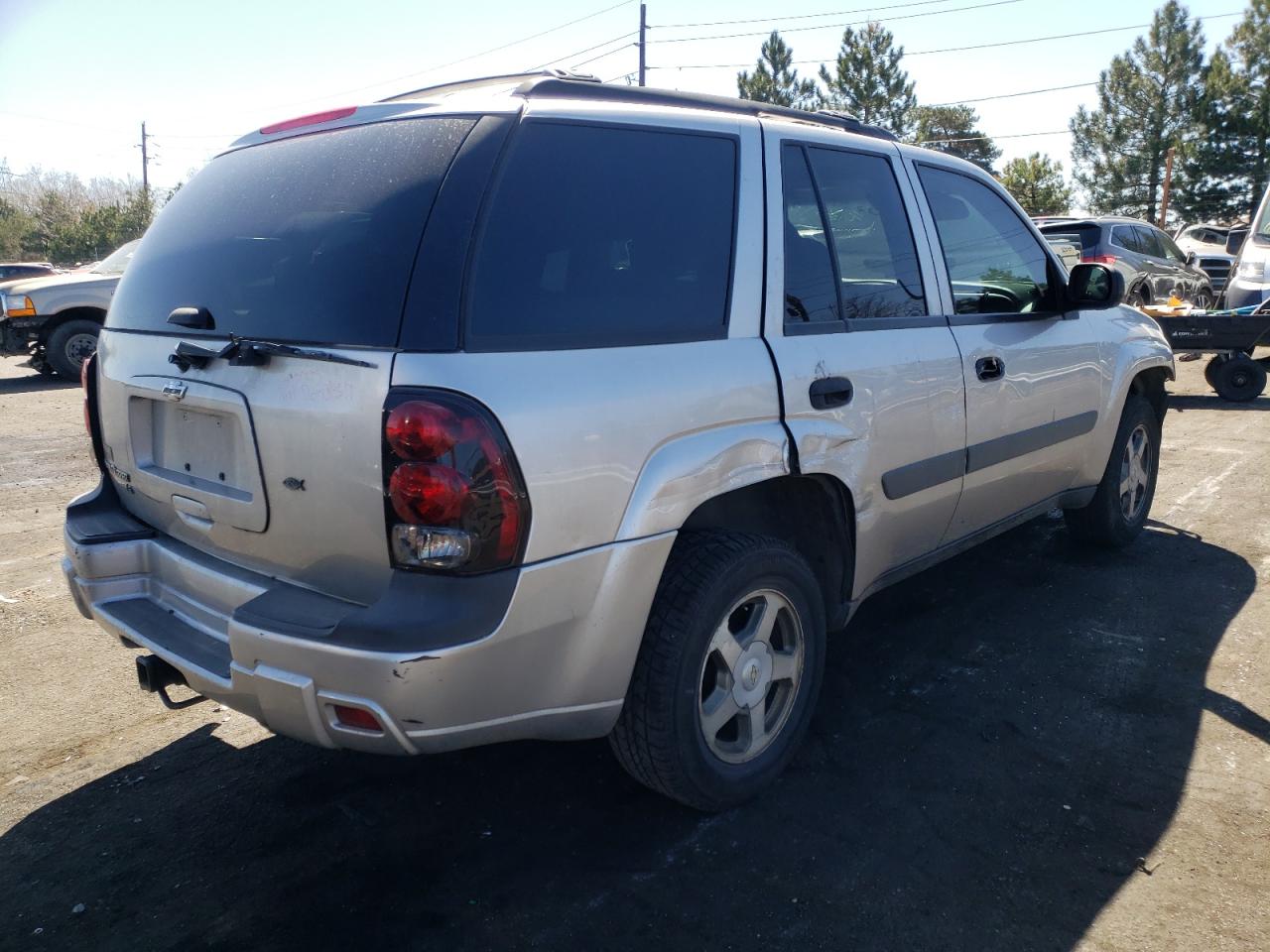 Photo 4 from auction – 2005 CHEVROLET TRAILBLAZE with VIN 1GNDT13S352331363