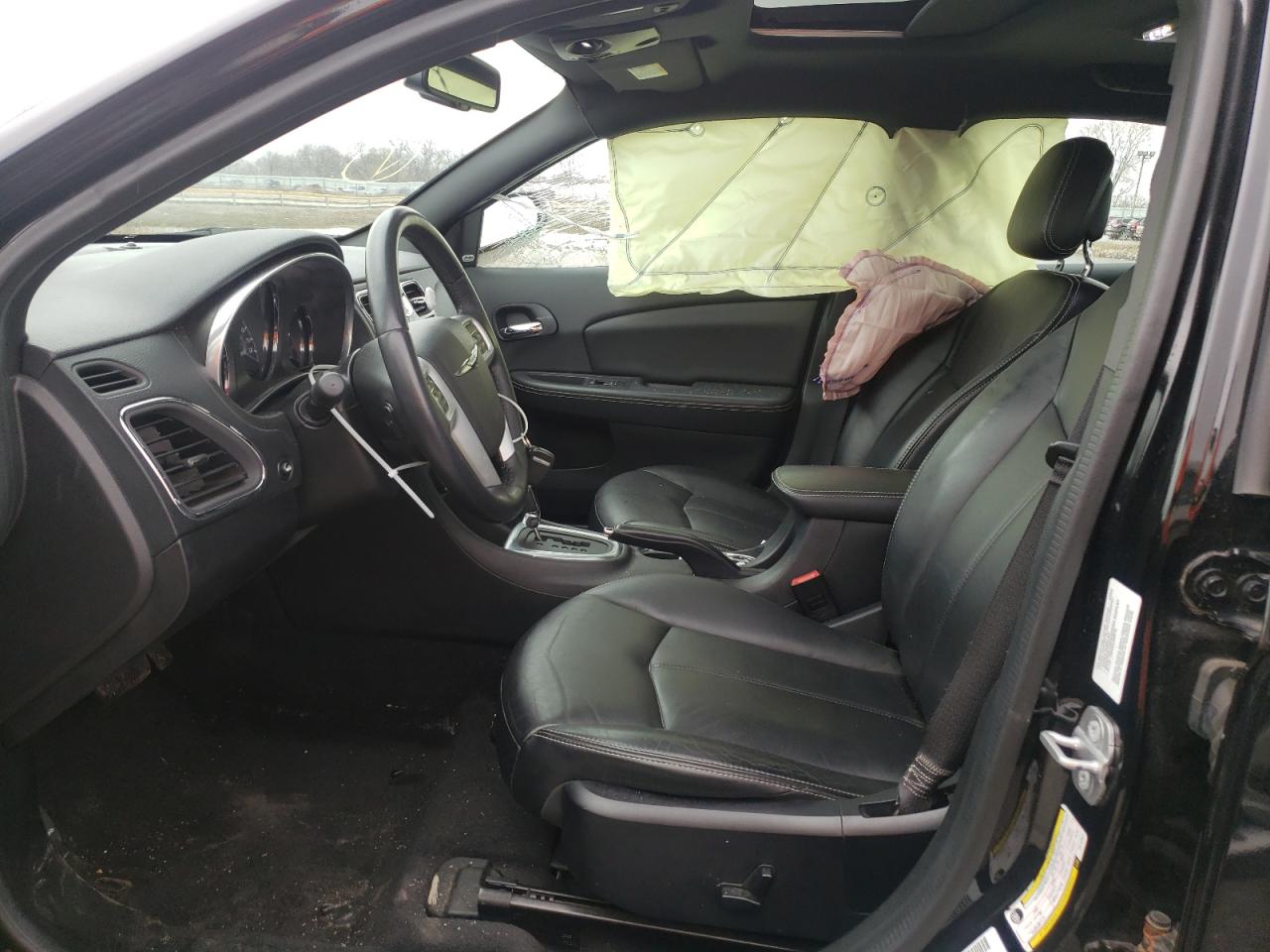 Photo 5 from auction – 2014 CHRYSLER 200 LIMITE with VIN 1C3CCBCG0EN183861