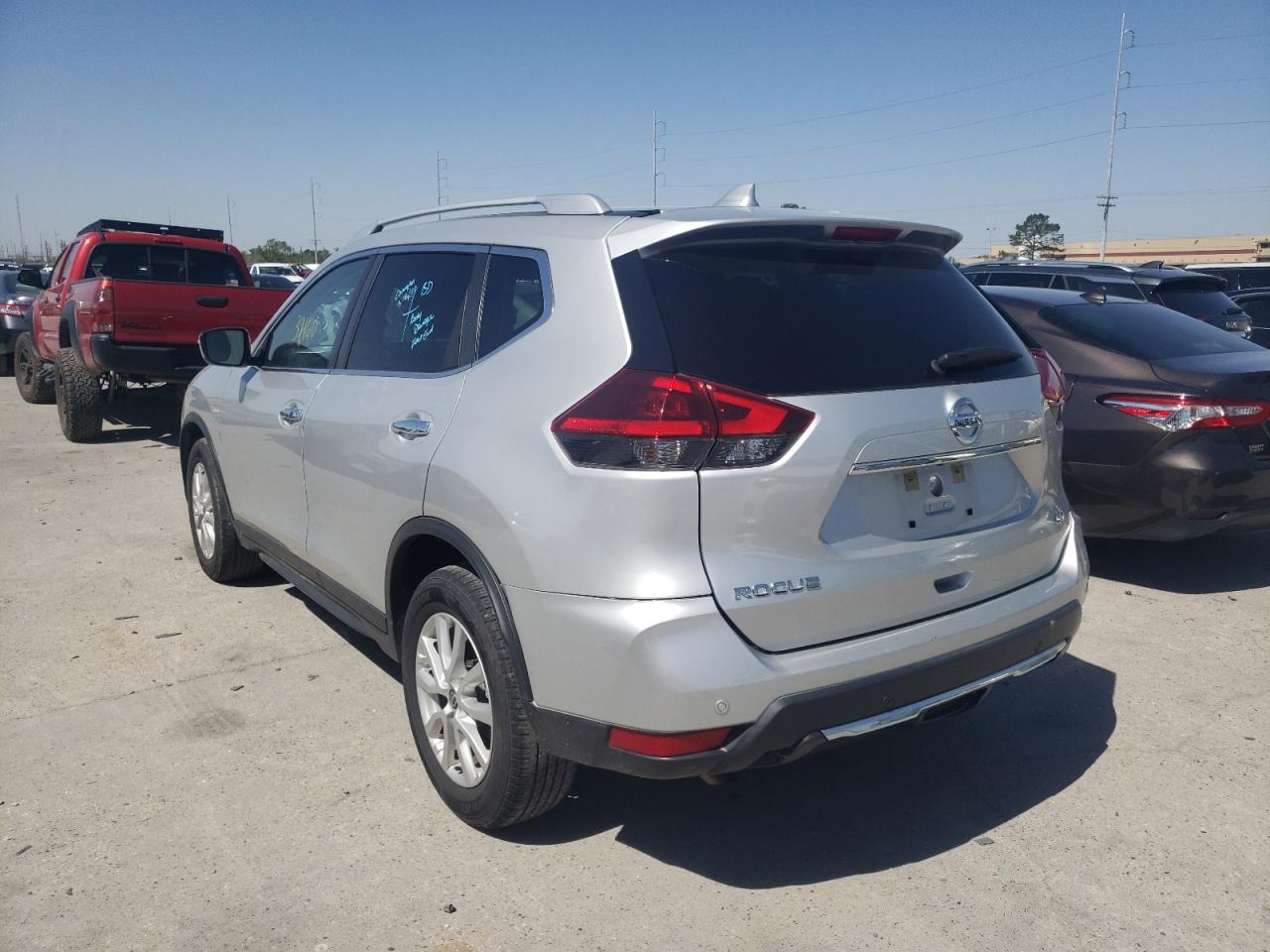 Photo 3 from auction – 2020 NISSAN ROGUE S with VIN KNMAT2MT2LP541025