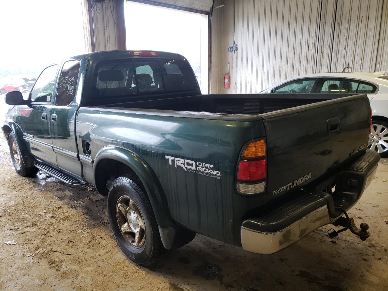Photo 3 from auction – 2002 TOYOTA TUNDRA ACC with VIN 5TBBT48152S276459