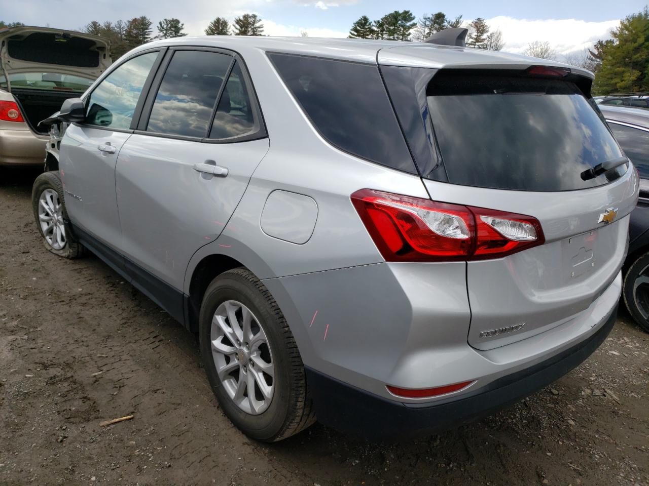 Photo 3 from auction – 2020 CHEVROLET EQUINOX LS with VIN 3GNAXSEV4LS641625
