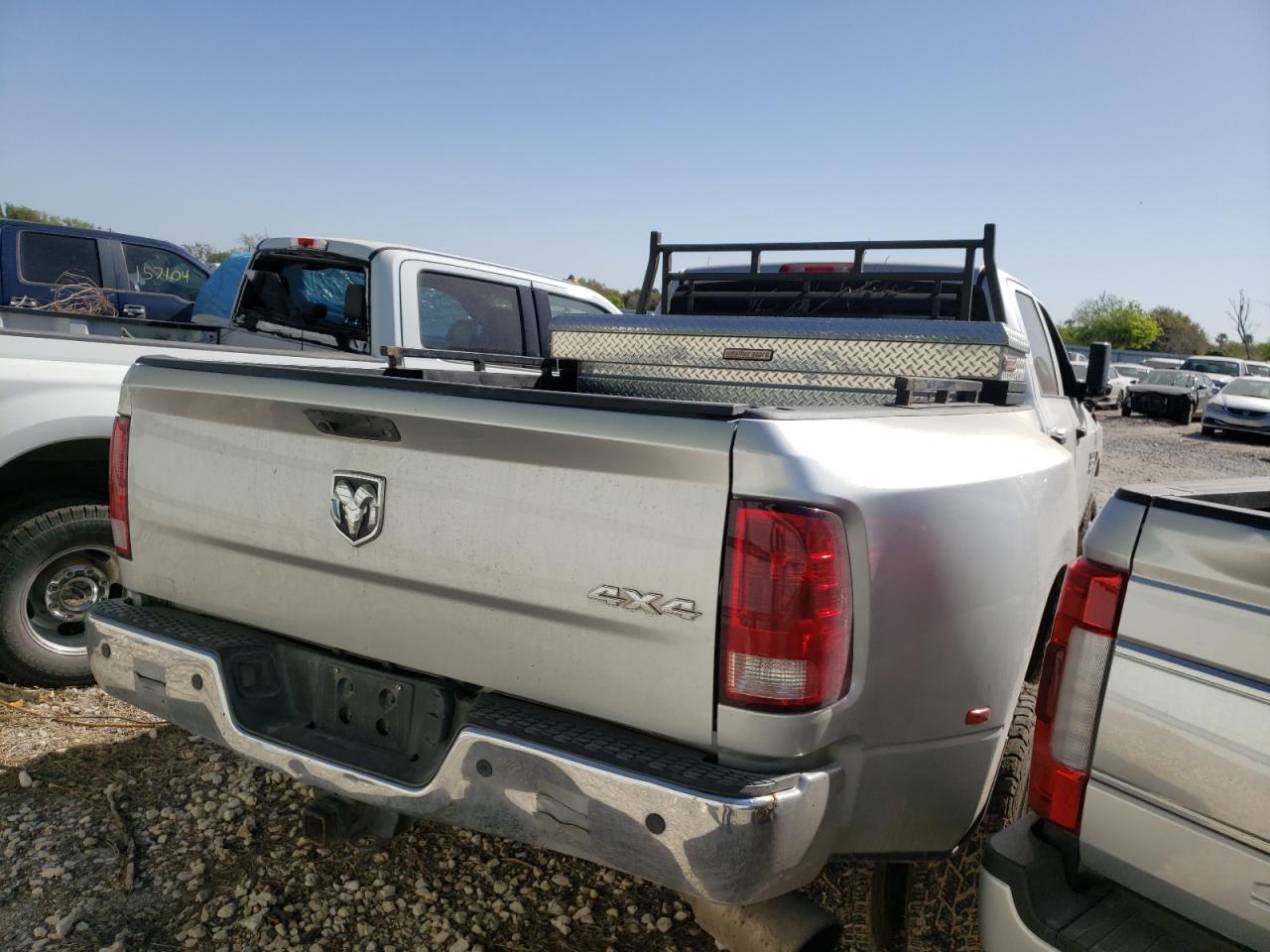 Photo 4 from auction – 2016 RAM 1500 CLASS with VIN 3C63RRGL3GG233956