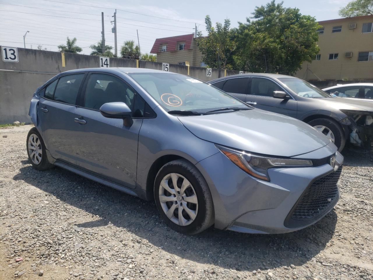 TOYOTA COROLLA LE 2020 with VIN 5YFEPRAE8LP128450 - Photo from auction