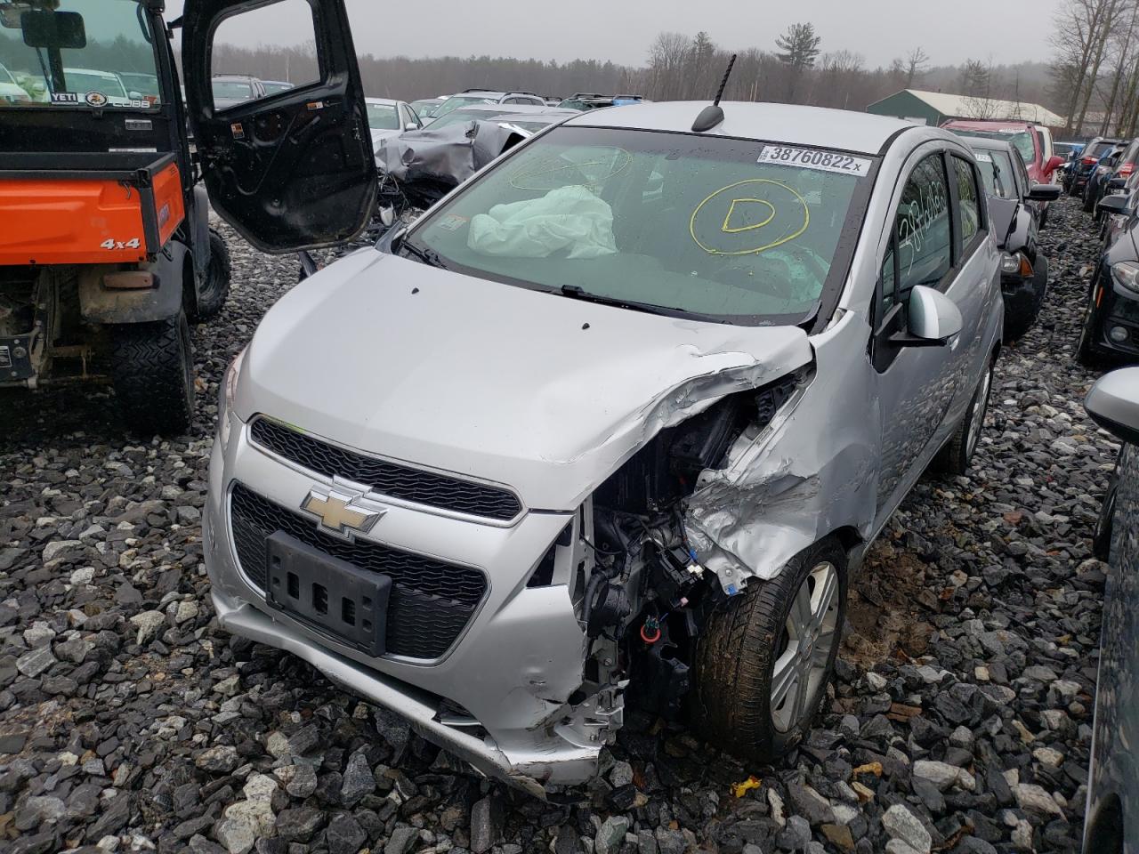 Фото 2 с аукциона – 2015 CHEVROLET SPARK 1LT с VIN KL8CD6S95FC749974