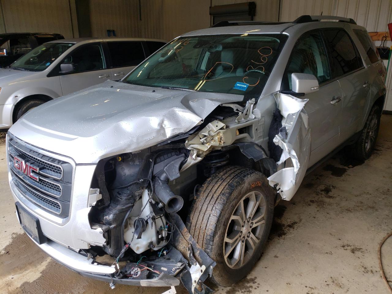 Photo 2 from auction – 2016 GMC ACADIA SLT with VIN 1GKKVRKD8GJ333473