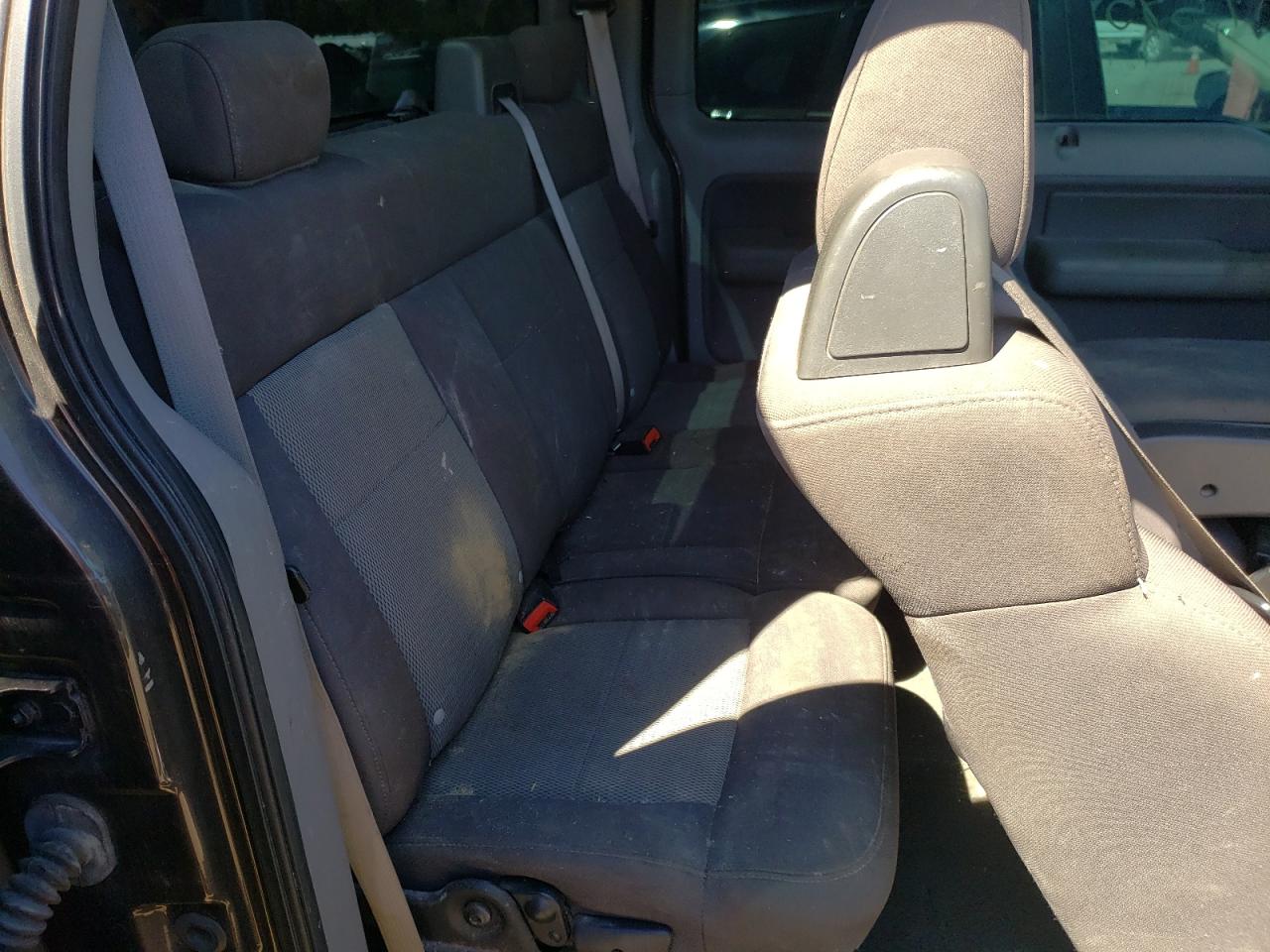 Photo 6 from auction – 2006 FORD F150 with VIN 1FTRX12W36NB77681
